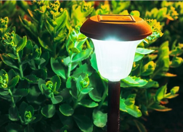 Die Vorteile von Gartenleuchten mit Strom für Ihren Außenbereich